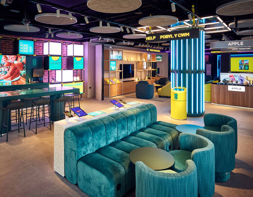 EE BT shops Inghilterra - Adrenalina